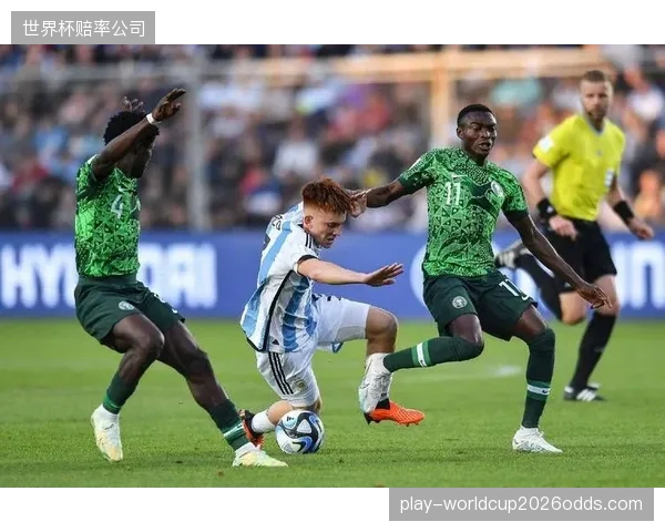 历史交锋战绩占优，日本队在面对技术流南美球队哥伦比亚时具备一定心理优势。